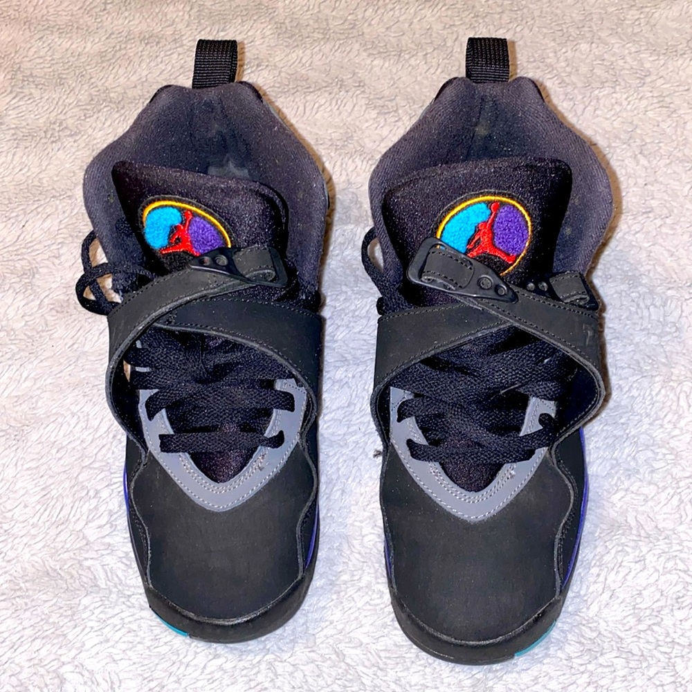 Air Jordan retro 8 Aqua/purple/ black 5.5Y (young kids)